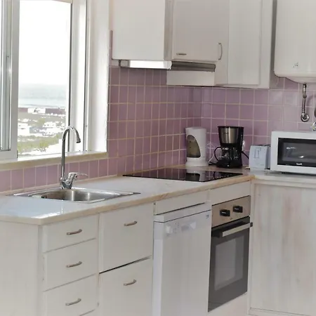 Lovely In The Centre Of With Sea And River Views Appartamento